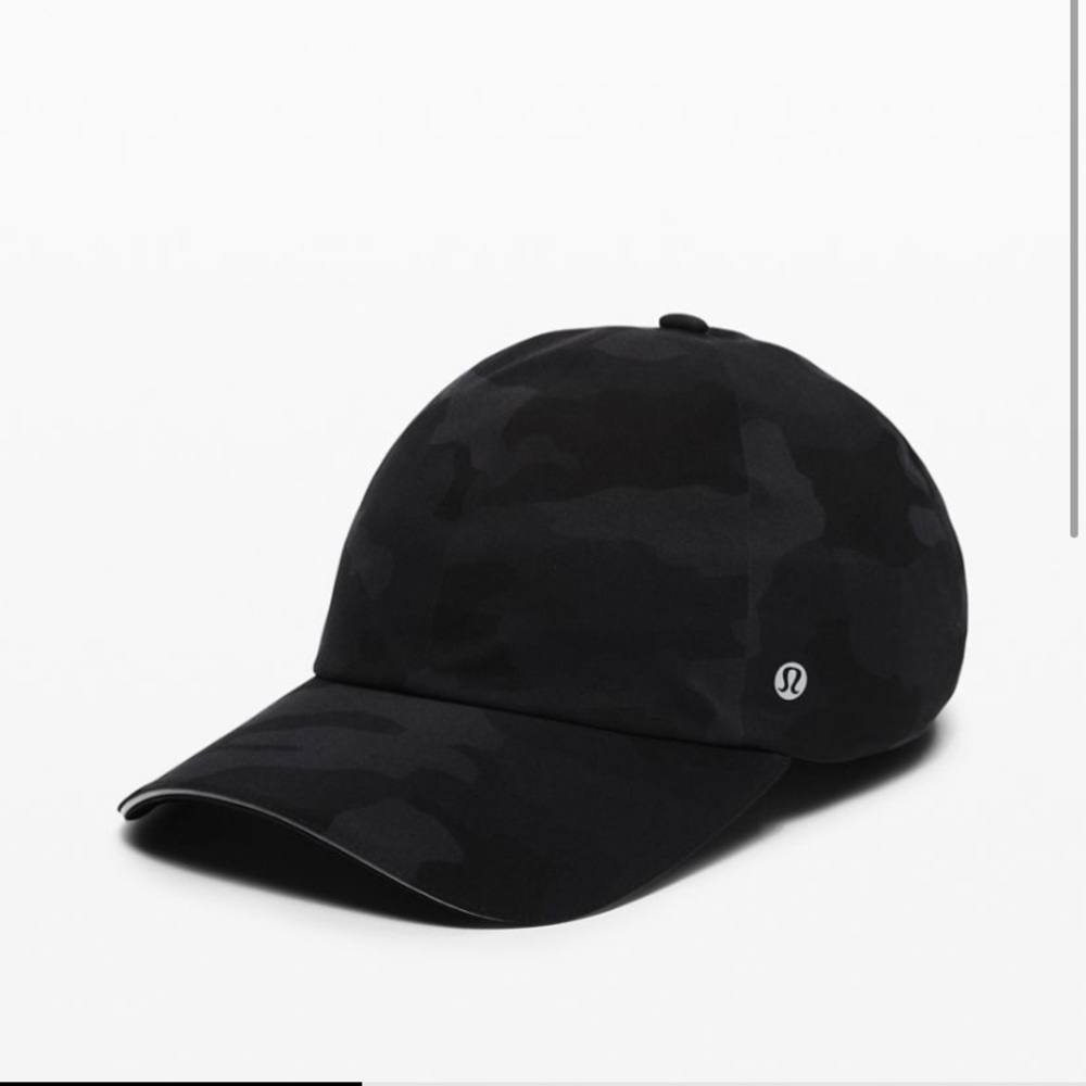 Lulu lemon black cameo hat